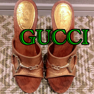 グッチ(Gucci)のGUCCI☆グッチ☆靴☆ウッドベースサンダルゴールド☆35☆22.5(サンダル)