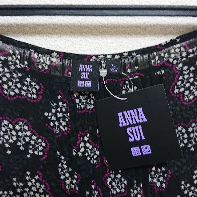 UNIQLO(ユニクロ)のANNA SUI×UNIQLOコラボ チュニック  ブラウス 七分 花柄 レディースのトップス(シャツ/ブラウス(長袖/七分))の商品写真