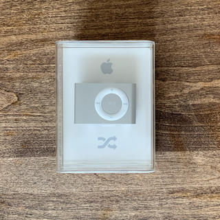 アップル(Apple)の◾️新品未使用◾️ iPod shuffle 1GB  シルバー　※第二世代(ポータブルプレーヤー)
