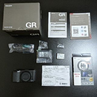 リコー(RICOH)のRICOH GR3 (保護フィルム付き)【匿名配送】【送料込み】(コンパクトデジタルカメラ)