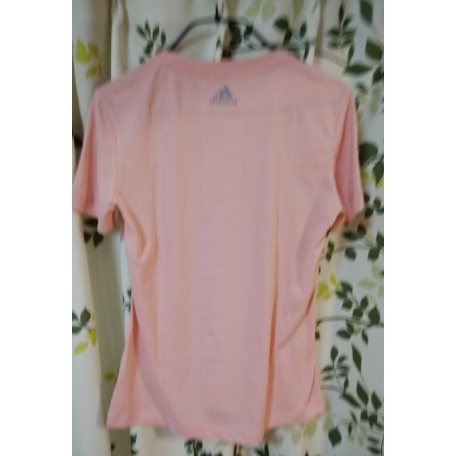 adidas(アディダス)のアディダス　レディースTシャツ レディースのトップス(Tシャツ(半袖/袖なし))の商品写真