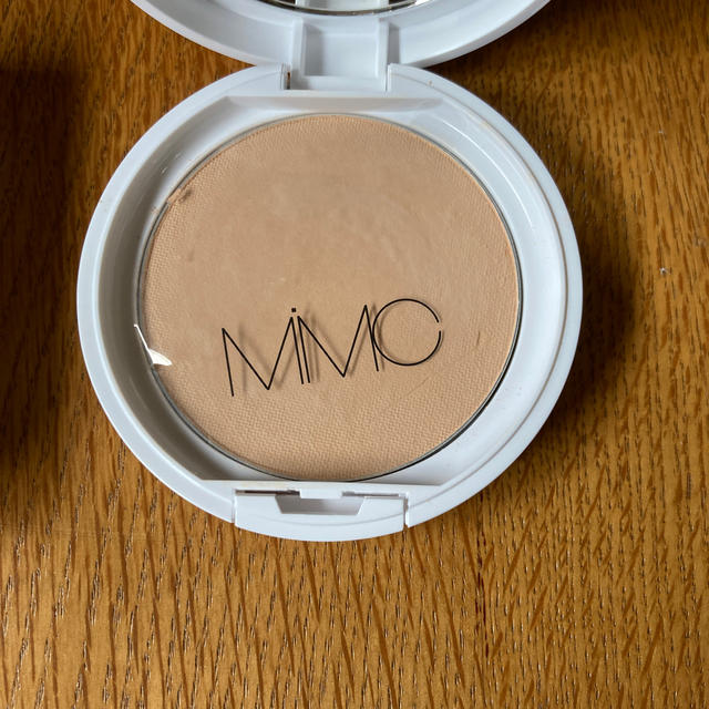 MiMC(エムアイエムシー)のmimc ミネラルエッセンスモイストEX コスメ/美容のベースメイク/化粧品(ファンデーション)の商品写真