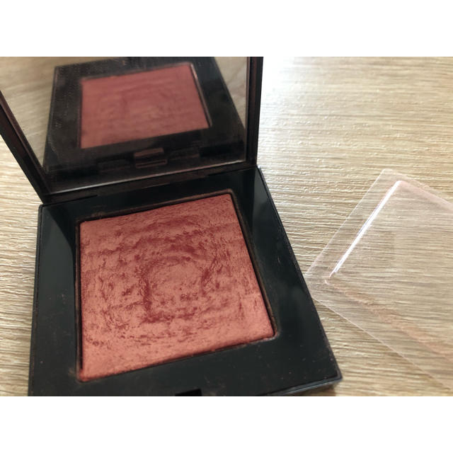 BOBBI BROWN(ボビイブラウン)のボビィブラウン ハイライティングパウダー コスメ/美容のベースメイク/化粧品(フェイスカラー)の商品写真