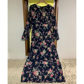 ローラアシュレイ(LAURA ASHLEY)のLAURA ASHLEYマキシワンピースまいまい様専用(ロングワンピース/マキシワンピース)