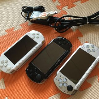 プレイステーションポータブル(PlayStation Portable)のPSP本体2個セット+おまけ(携帯用ゲーム機本体)