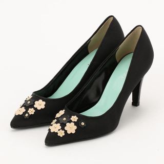 トッカ(TOCCA)のLEATHER FLOWERS PUMPS パンプス 36サイズ(ハイヒール/パンプス)