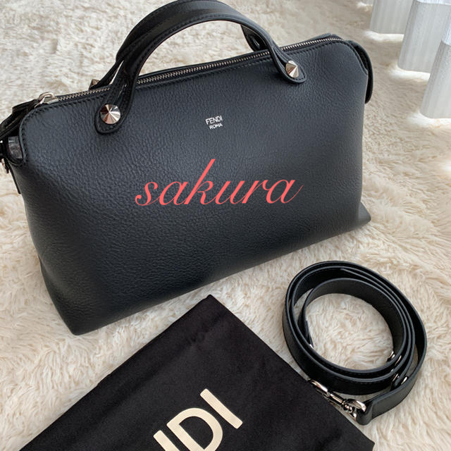 美品 FENDI バイ ザ ウェイ ラージ ブラック - ショルダーバッグ