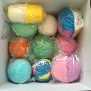 ラッシュ(LUSH)のLUSHバスボムセット(タオル/バス用品)