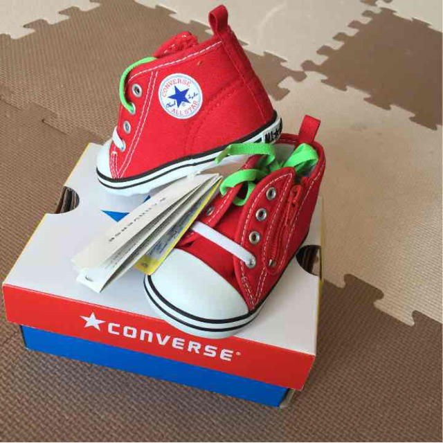 CONVERSE(コンバース)の新品美品！ベビーコンバース！土曜まで！ キッズ/ベビー/マタニティのベビー靴/シューズ(~14cm)(スニーカー)の商品写真