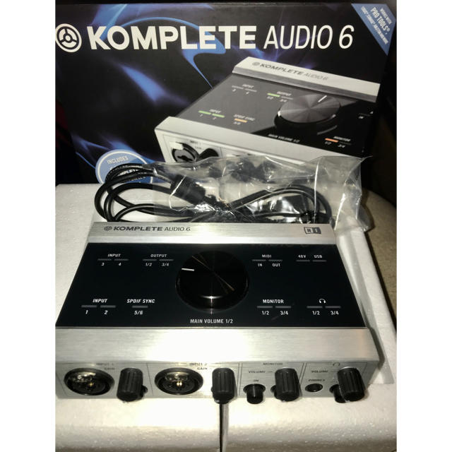 オーディオインターフェース　komplete audio6 楽器のDTM/DAW(オーディオインターフェイス)の商品写真