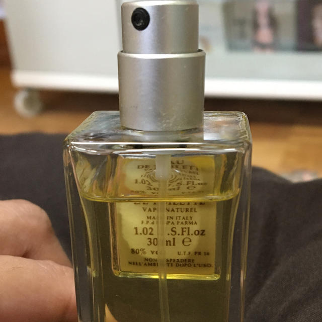 FENDI(フェンディ)の専用です^_^FENDI ライフエッセンス 30ml オードトワレ コスメ/美容の香水(ユニセックス)の商品写真