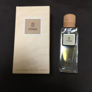 フェンディ(FENDI)の専用です^_^FENDI ライフエッセンス 30ml オードトワレ(ユニセックス)