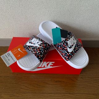 ナイキ(NIKE)のNIKE  ナイキ　サンダル　　ウィメンズ　ベナッシ　JD1(サンダル)