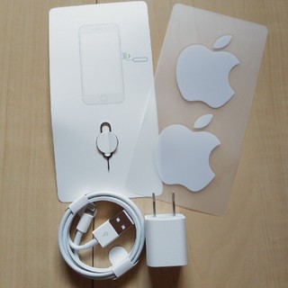 アップル(Apple)のiPhone　純正充電器(バッテリー/充電器)
