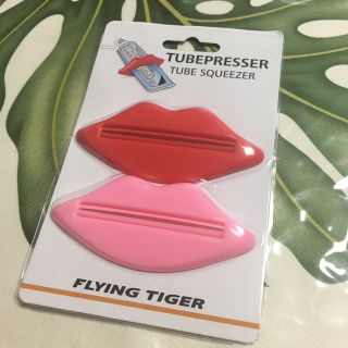 フライングタイガーコペンハーゲン(Flying Tiger Copenhagen)のFLYING TIGER チューブプレッサー(日用品/生活雑貨)