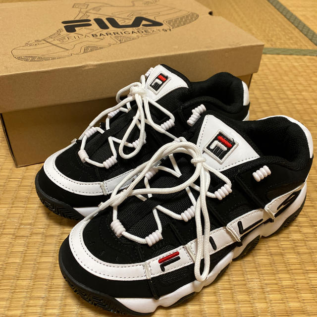 【美品】FILA スニーカー