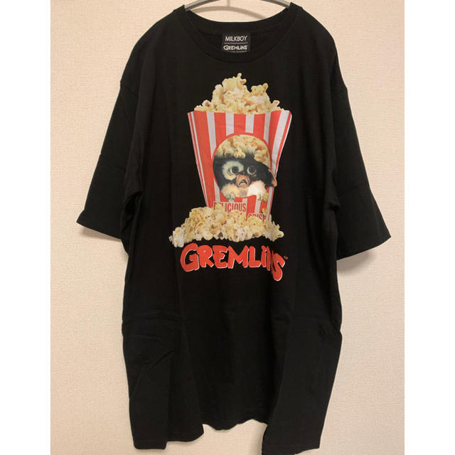 MILKBOY(ミルクボーイ)のMILKBOY×GREMLINS GIZMO POPCORN TEE 黒 メンズのトップス(Tシャツ/カットソー(半袖/袖なし))の商品写真