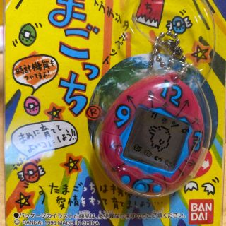 バンダイ(BANDAI)のたまごっち ピンク(携帯用ゲーム機本体)