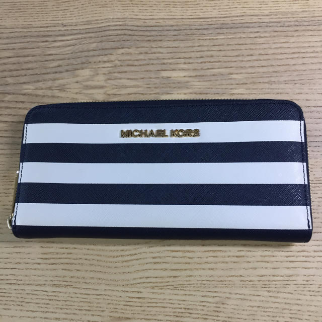 Michael Kors(マイケルコース)のMICHAEL KORS 長財布 メンズのファッション小物(長財布)の商品写真