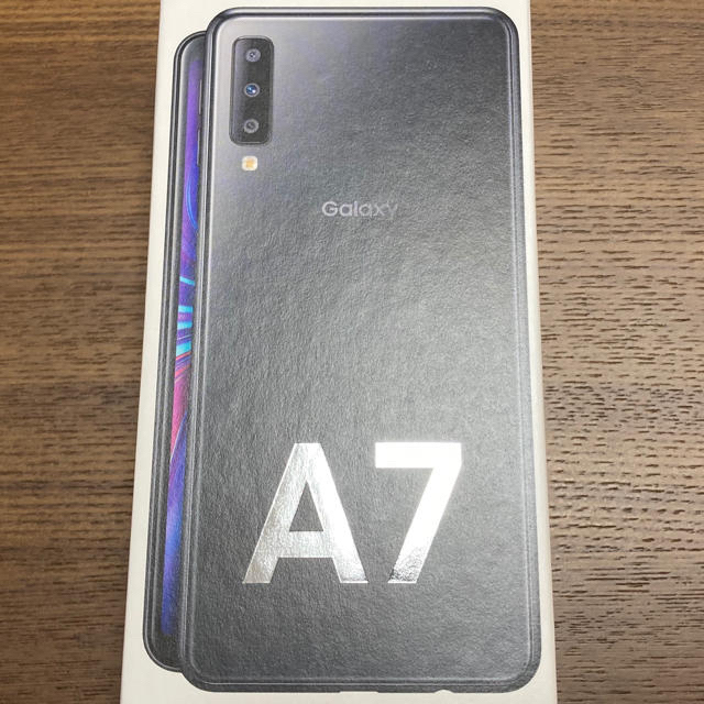 Galaxy(ギャラクシー)の【新品未開封】Galaxy A7 SIMフリー スマホ/家電/カメラのスマートフォン/携帯電話(スマートフォン本体)の商品写真