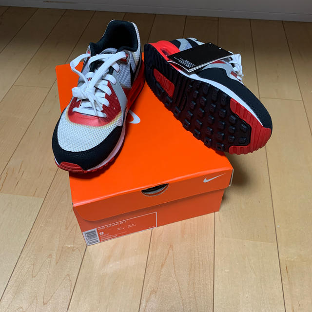 【新品・送料込】ナイキNIKE エアーマックスAIR MAX靴/シューズ