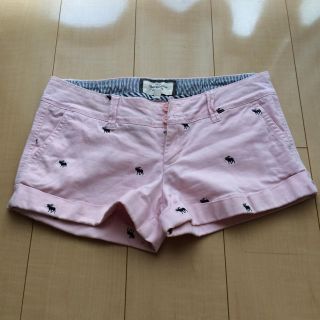 アバクロンビーアンドフィッチ(Abercrombie&Fitch)のアバクロ ピンクショートパンツ(ショートパンツ)