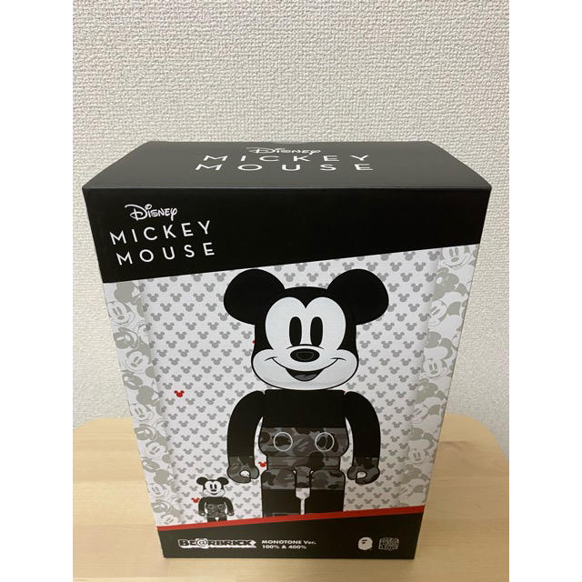 MEDICOM TOY(メディコムトイ)のBE@RBRICK BAPE(R) MICKEY MONOTONE Ver.  エンタメ/ホビーのおもちゃ/ぬいぐるみ(キャラクターグッズ)の商品写真