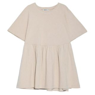 ザラ(ZARA)のZARA 美品　人気商品　ペプラムフリル付きTシャツ(Tシャツ(半袖/袖なし))