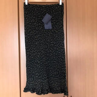 プラダ(PRADA)の新品タグ付 PRADA シルクスカート(ひざ丈スカート)