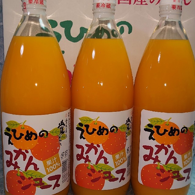 愛媛県産みかんジュース１リットル×6本100%ストレート果汁です 食品/飲料/酒の食品(フルーツ)の商品写真