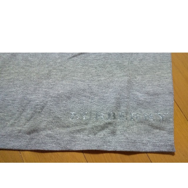 BURBERRY(バーバリー)のバーバリー  シャツ レディースのトップス(Tシャツ(半袖/袖なし))の商品写真