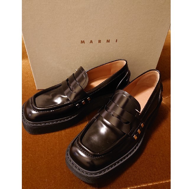 Marni(マルニ)の【えんどう様専用】【未使用】Marni スクエアトゥ ローファー メンズの靴/シューズ(スリッポン/モカシン)の商品写真