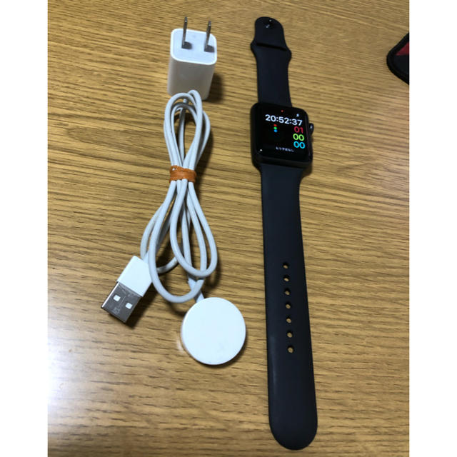 Apple Watch(アップルウォッチ)のApple Watch series3 42mm gpsモデル　完動品 メンズの時計(腕時計(デジタル))の商品写真