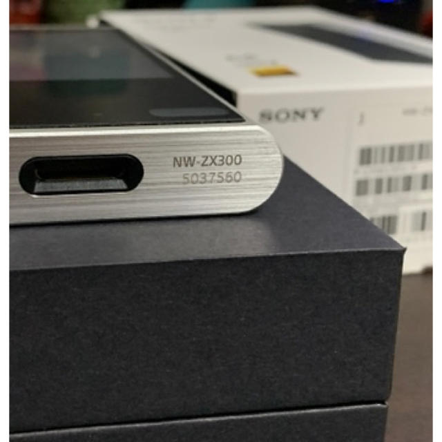 SONY ウォークマン ZXシリーズ NW-ZX300 シルバー 新品近い 2