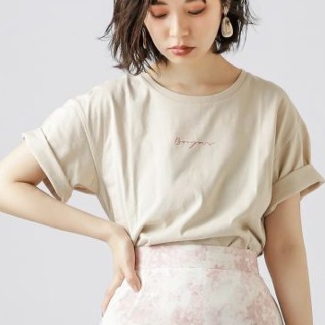 natural couture(ナチュラルクチュール)のロゴT レディースのトップス(Tシャツ(半袖/袖なし))の商品写真