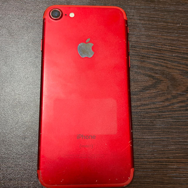 iPhone7 RED スマホ/家電/カメラのスマートフォン/携帯電話(スマートフォン本体)の商品写真