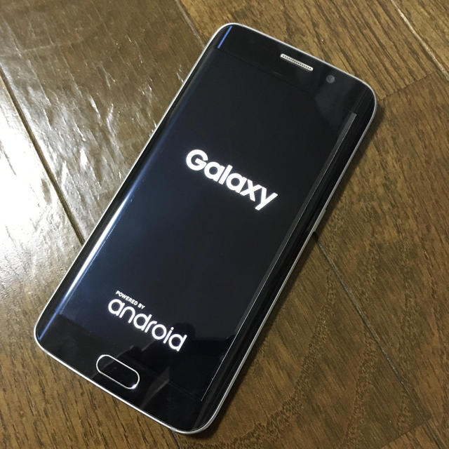 Galaxy(ギャラクシー)の美品　GALAXY  scv31  au ブラック スマホ/家電/カメラのスマートフォン/携帯電話(スマートフォン本体)の商品写真