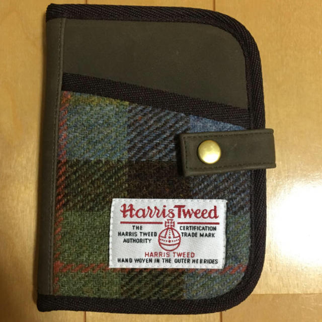 Harris Tweed(ハリスツイード)の【新品未使用】ハリスツイード　パスポートケース インテリア/住まい/日用品の日用品/生活雑貨/旅行(旅行用品)の商品写真