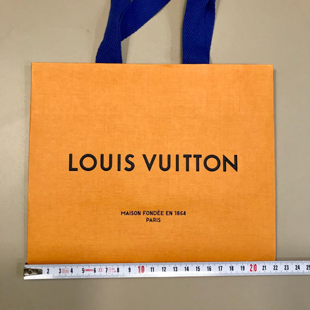 LOUIS VUITTON(ルイヴィトン)のLOUIS VUITTON（ルイヴィトン）紙袋 ショッパー レディースのバッグ(ショップ袋)の商品写真