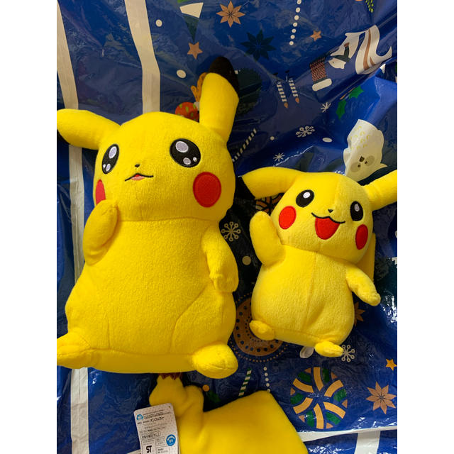 ポケモン(ポケモン)のピカチュウぬいぐるみ　2点セット エンタメ/ホビーのおもちゃ/ぬいぐるみ(ぬいぐるみ)の商品写真