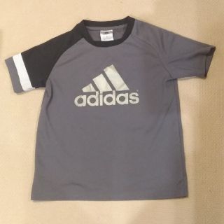 アディダス(adidas)のアディダス　スポーツT シャツ　グレー　130cm (Tシャツ/カットソー)