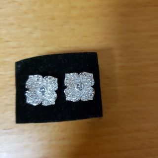 スワロフスキー(SWAROVSKI)のスワロフスキーピアス(ピアス)