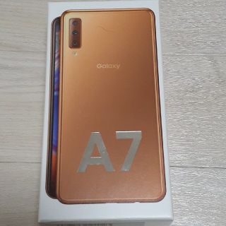 ギャラクシー(Galaxy)の【新品未開封】GalaxyA7 ゴールド SIMフリー楽天(スマートフォン本体)