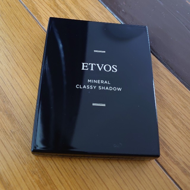 ETVOS(エトヴォス)のETVOS MINERAL CLASSY SHADOW アーバンネイビー コスメ/美容のベースメイク/化粧品(アイシャドウ)の商品写真