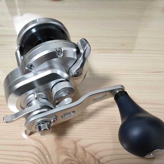 SHIMANO(シマノ)のシマノ 12 オシアジガー 1501HG スポーツ/アウトドアのフィッシング(リール)の商品写真