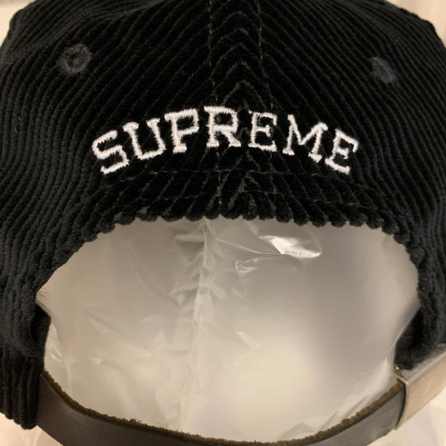 Supreme(シュプリーム)のsupremeSロゴキャップCorduroy S Logo 6-Panelcap メンズの帽子(キャップ)の商品写真