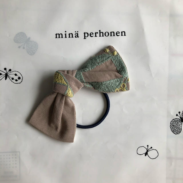 mina perhonen(ミナペルホネン)のミナペルホネン　ヘアアクセサリー ハンドメイドのアクセサリー(ヘアアクセサリー)の商品写真