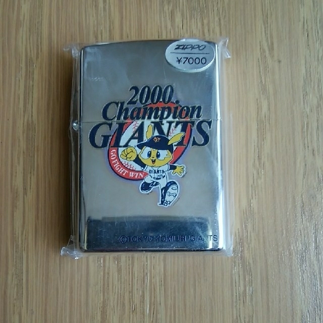 ZIPPO(ジッポー)の東京読売ジャイアンツ2000優勝時ジッポーライター スポーツ/アウトドアの野球(記念品/関連グッズ)の商品写真