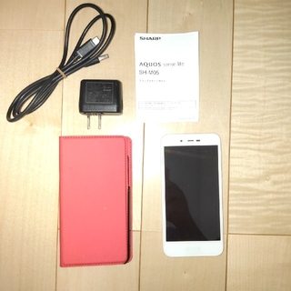 アクオス(AQUOS)の　AQUOS sense lite SH-M05　SIMフリー　ホワイト(スマートフォン本体)