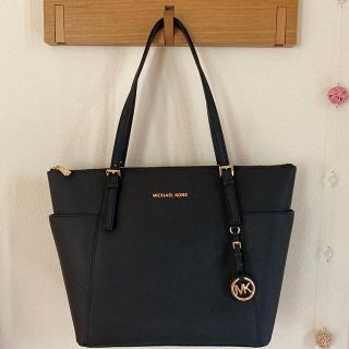 マイケルコース(Michael Kors)の新品　MICHAEL KORS★ ラージ トップジップ トート　ブラック(トートバッグ)